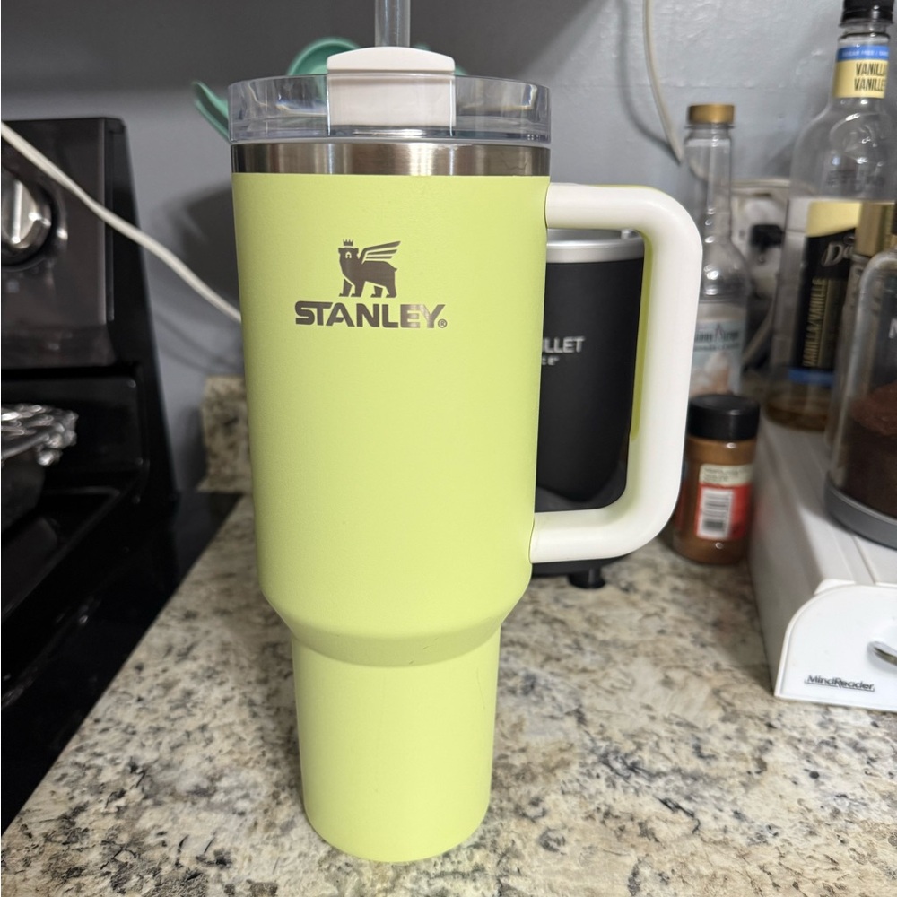 Stanley Vibrant Green Travel Mug with Handle